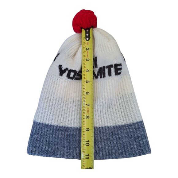 Vintage YOSEMITE Ski Beanie Red Pom Badger Pass California - Picture 8 of 16